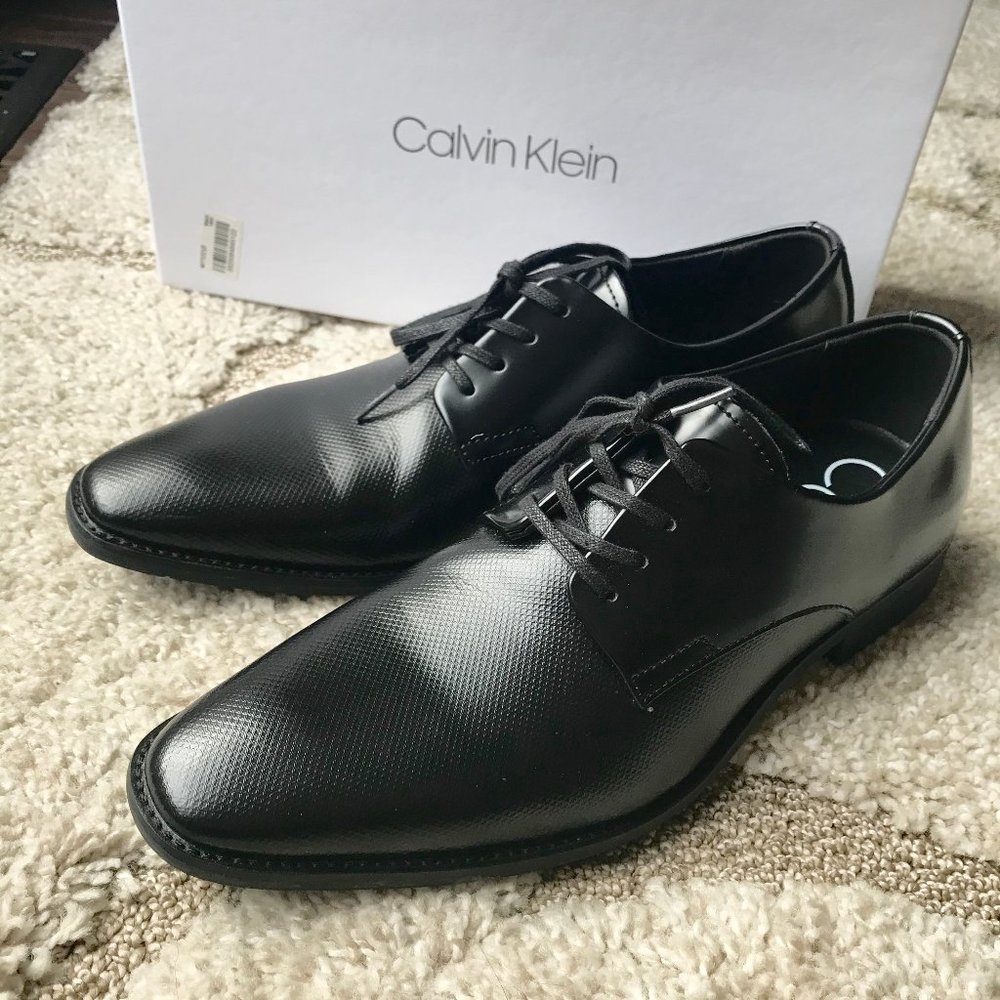 Calvin Klein Men's Black Oxfords Size 9